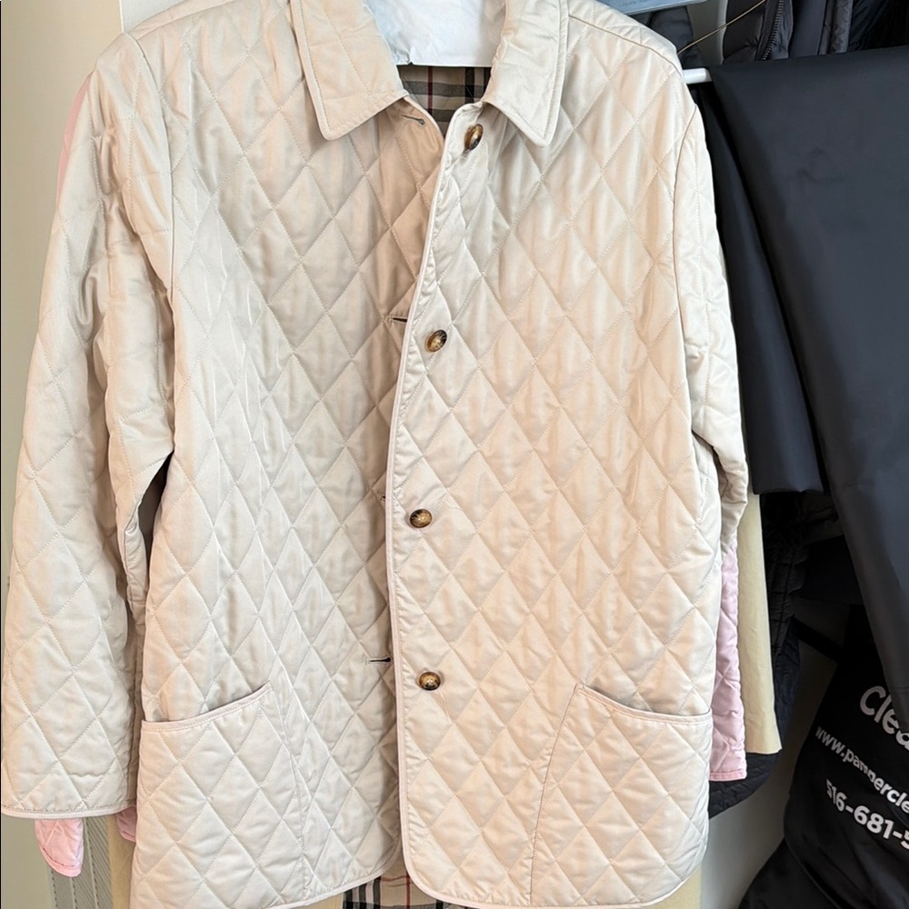 Burberry barn jacket with plaid lining
